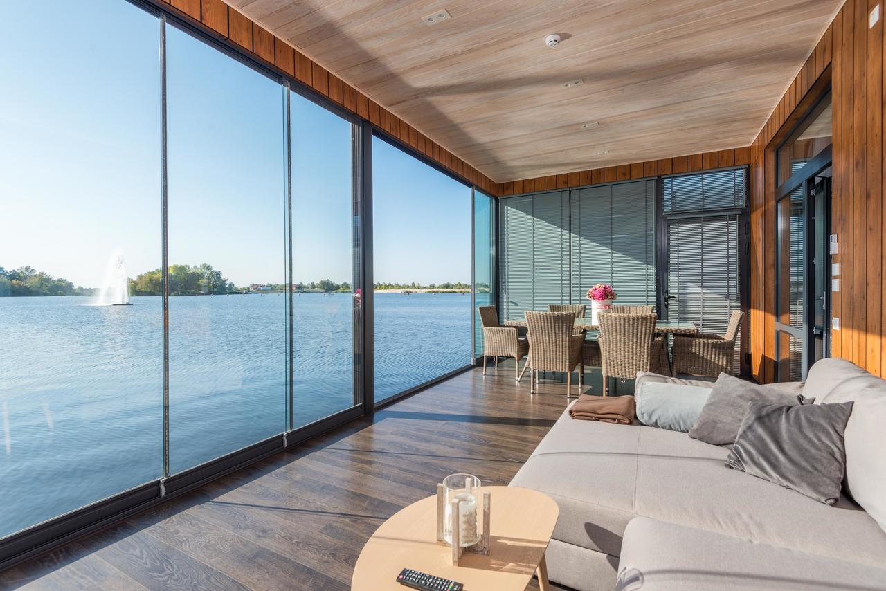 Riviera Zoloche & Hotel Vishenki (Kiev)