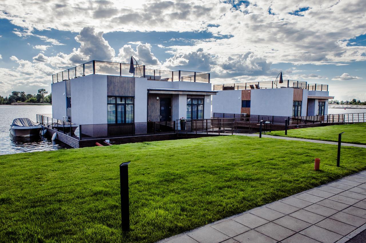 Riviera Zoloche & Hotel *
